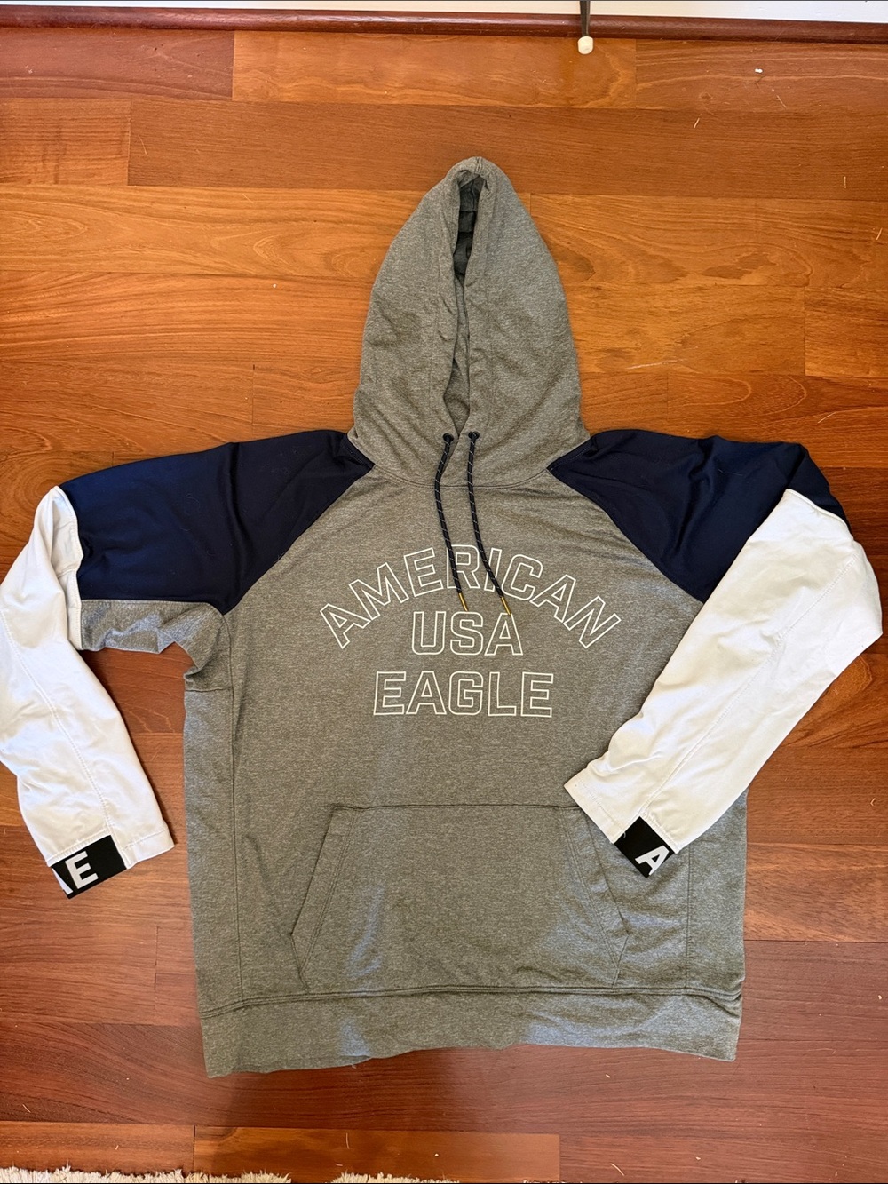 American Eagle Men’s XL USA Outfitters Gray Navy Logo Hoodie Sweatshirt AE Top L